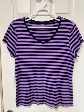 Tommy Hilfiger Purple and Black Striped V‑Neck Tee
